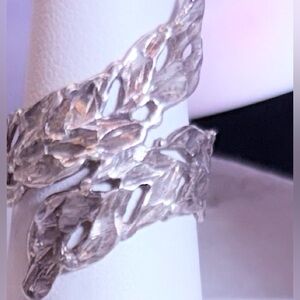 Elegant Silver Leaf Women's Bracelet